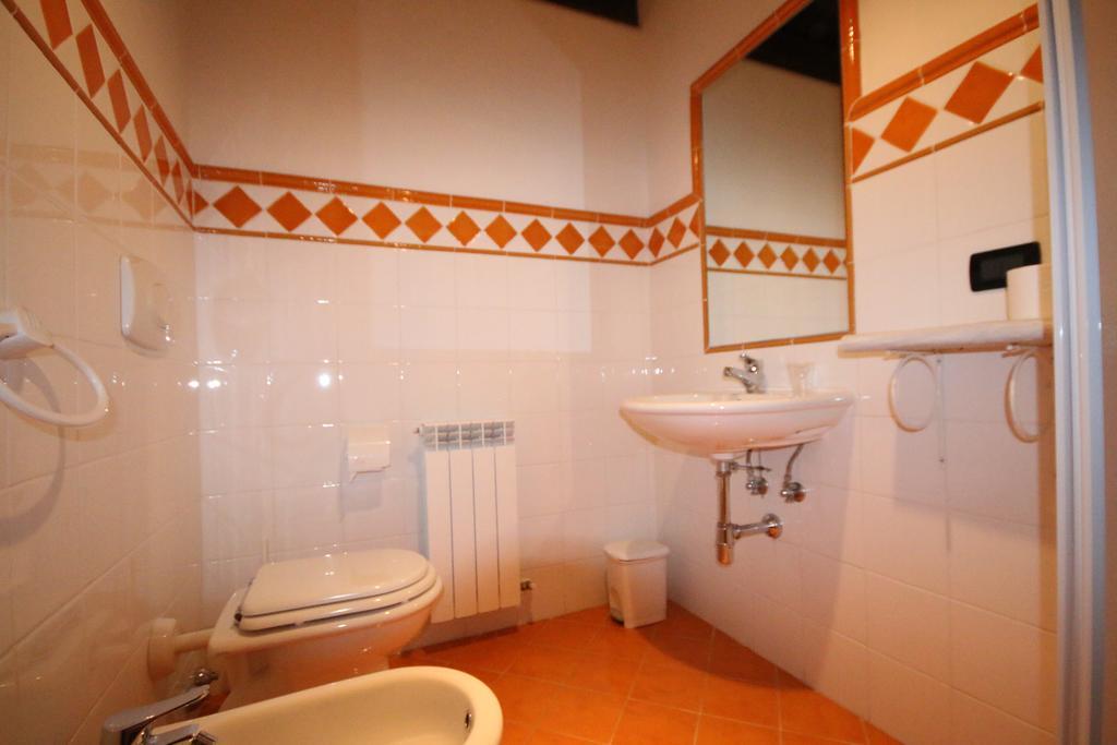 Agriturismo Valdifiori Sassoferrato Phòng bức ảnh