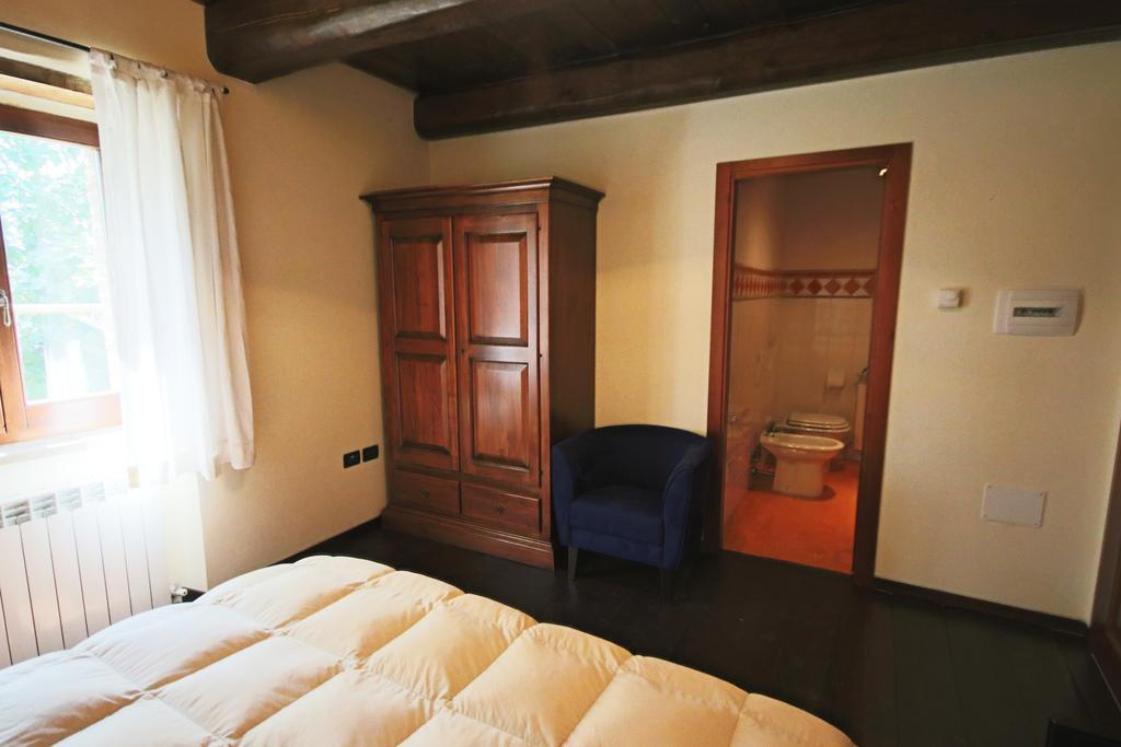 Agriturismo Valdifiori Sassoferrato Phòng bức ảnh