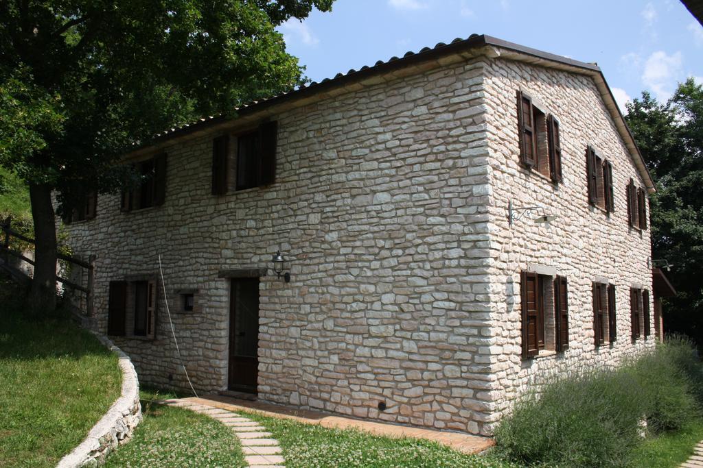 Agriturismo Valdifiori Sassoferrato Ngoại thất bức ảnh