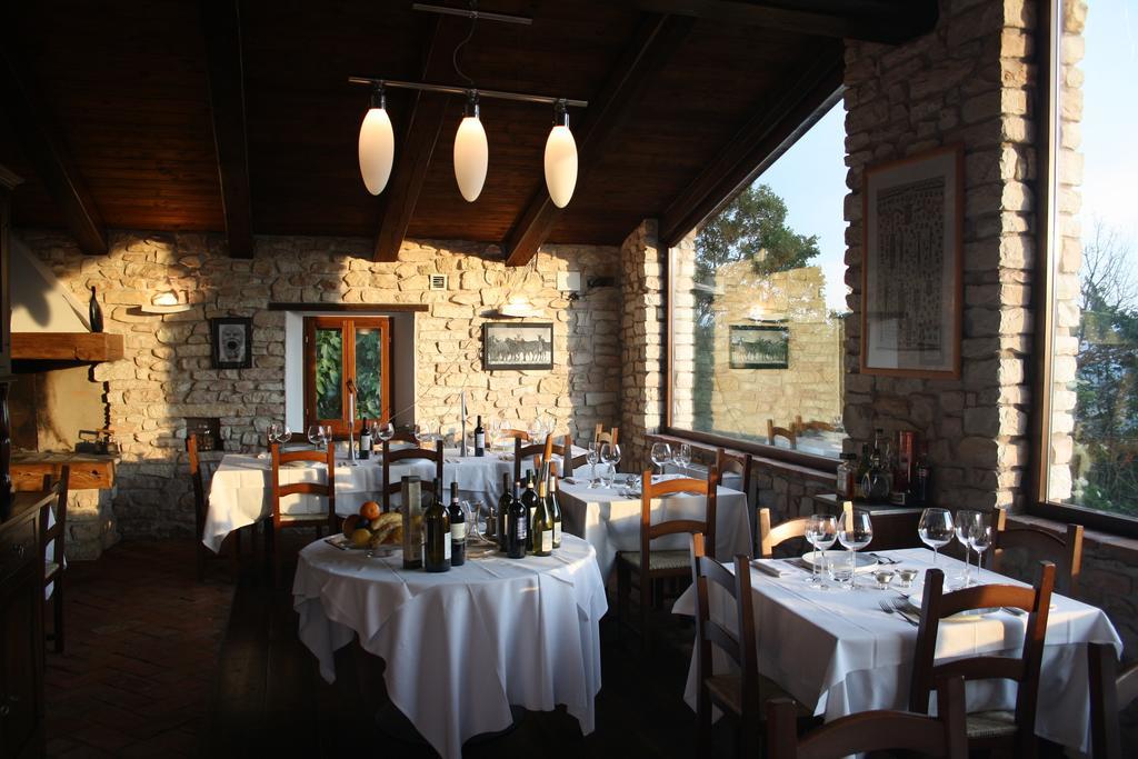 Agriturismo Valdifiori Sassoferrato Ngoại thất bức ảnh