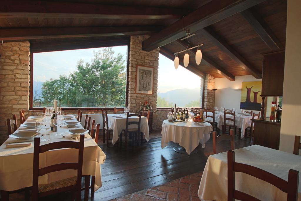 Agriturismo Valdifiori Sassoferrato Ngoại thất bức ảnh